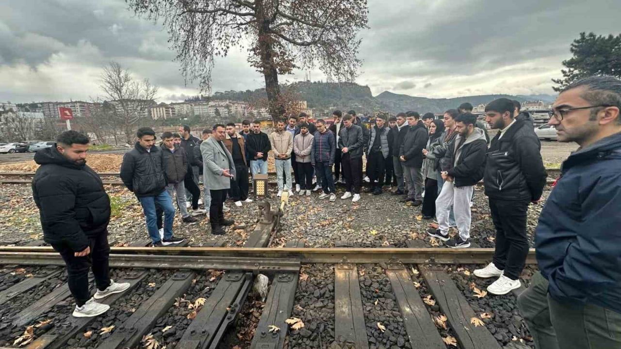 Karabük Üniversitesi Öğrencilerinden TCDD'ye Teknik Gezinin İzleri