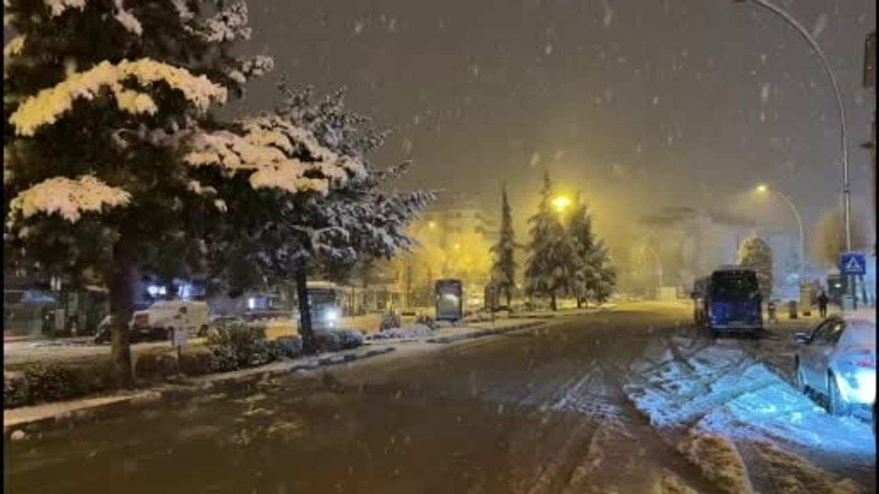 Karabük ve Safranbolu'da Karla Mücadele Devam Ediyor