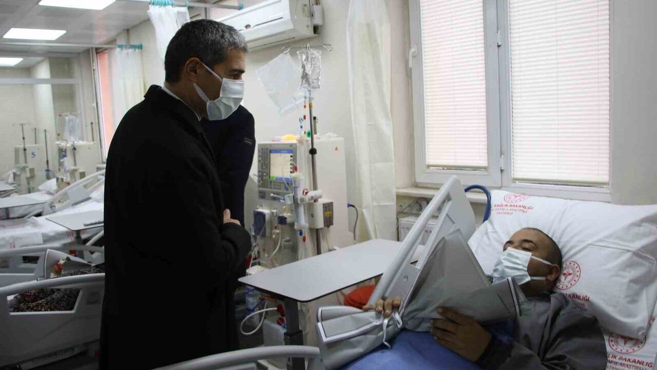 Karahallı'da Yeni Hemodiyaliz Ünitesi Faaliyete Geçti