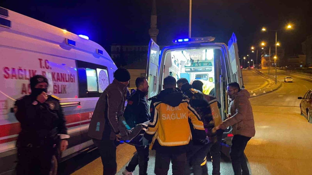 Karaman'da Trafik Kazası: 3 Yaralı