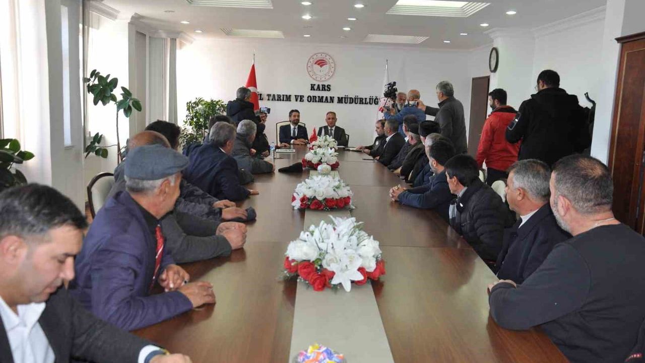 Kars Damızlık Sığır Yetiştiricileri Birliği'ne Birinci Derece Tarımsal Örgüt Belgesi Verildi