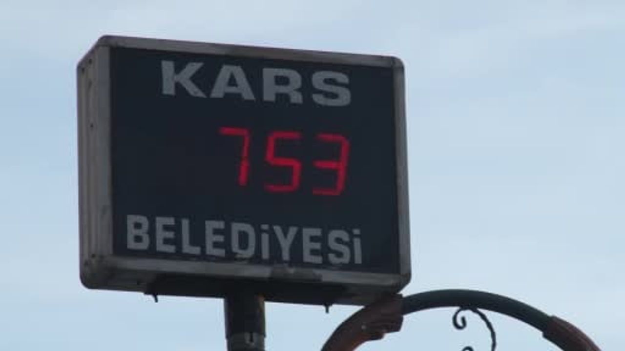 Kars’ta Sibirya Soğukları Hayatı Durdurdu