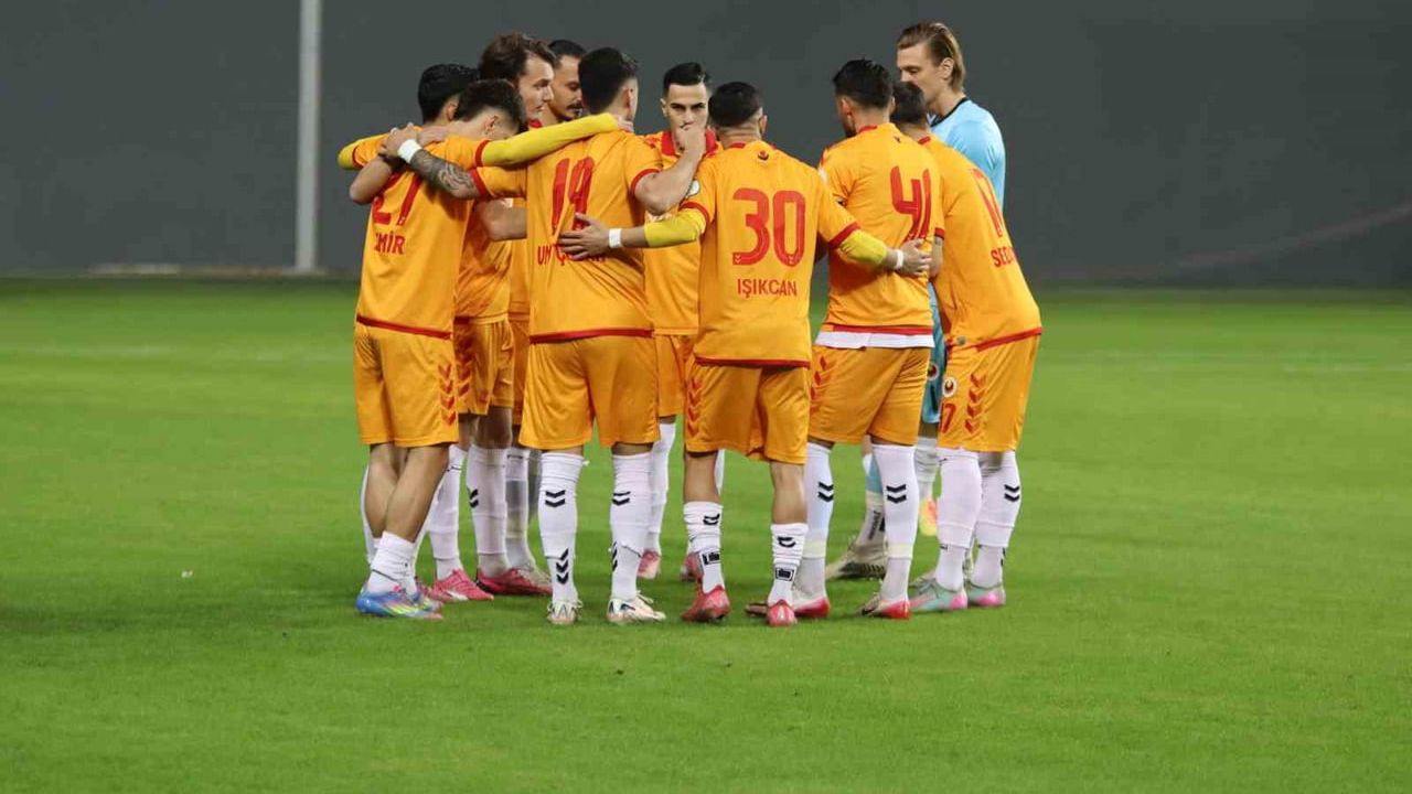 Karşıyaka, Tire 2021 FK'yi Mağlup Etti