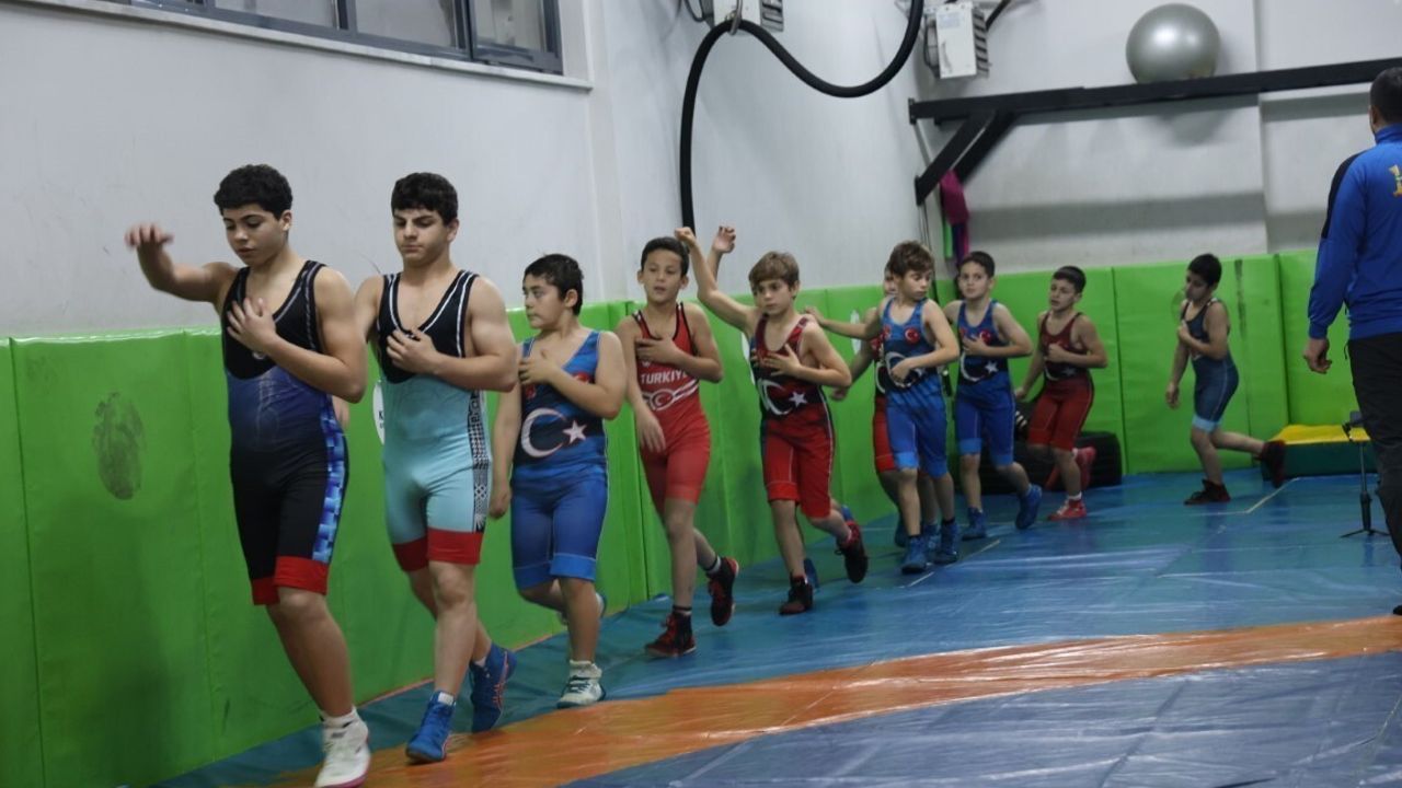 Kartepe Belediyesi'nden Ücretsiz Spor Eğitimi