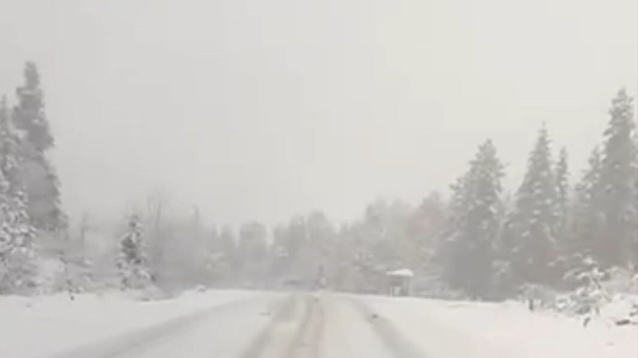 Kastamonu'da Kar Yağışı Beyaza Bürüdü