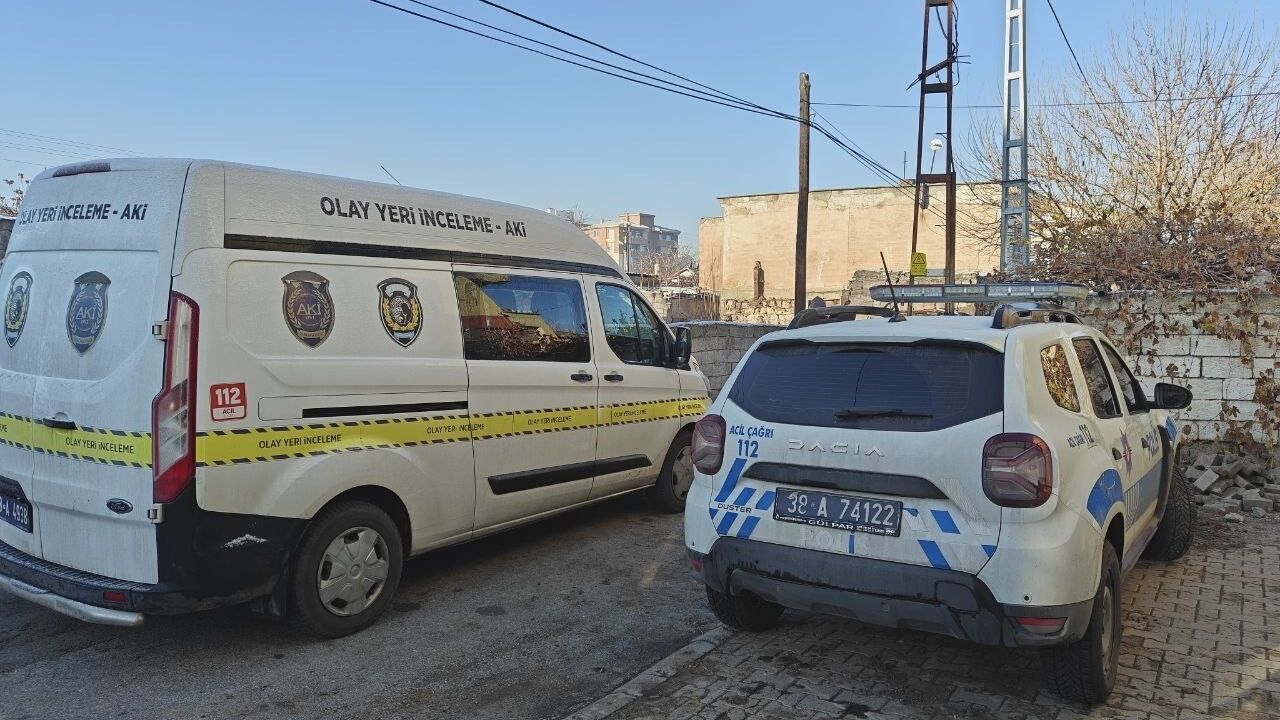 Kayseri'de 2 Gündür Haber Alınamayan Kadın Evinde Ölü Bulundu