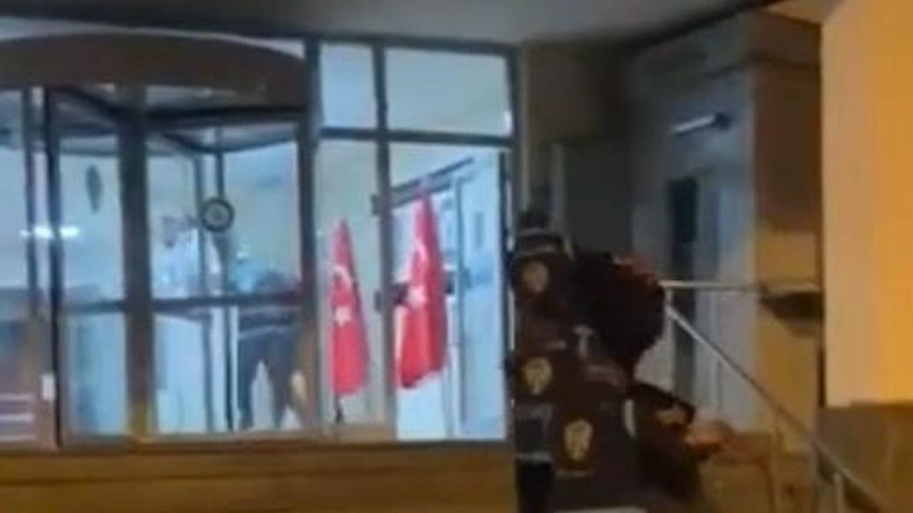 Kayseri'de Alkollü Sürücü Polise Çarptı