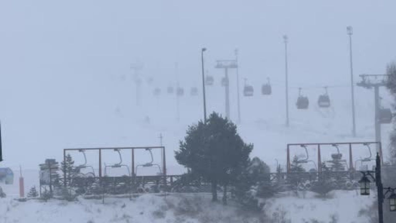 Kayseri'de Kışın Gelişi: Beyaz örtü şehri sardı