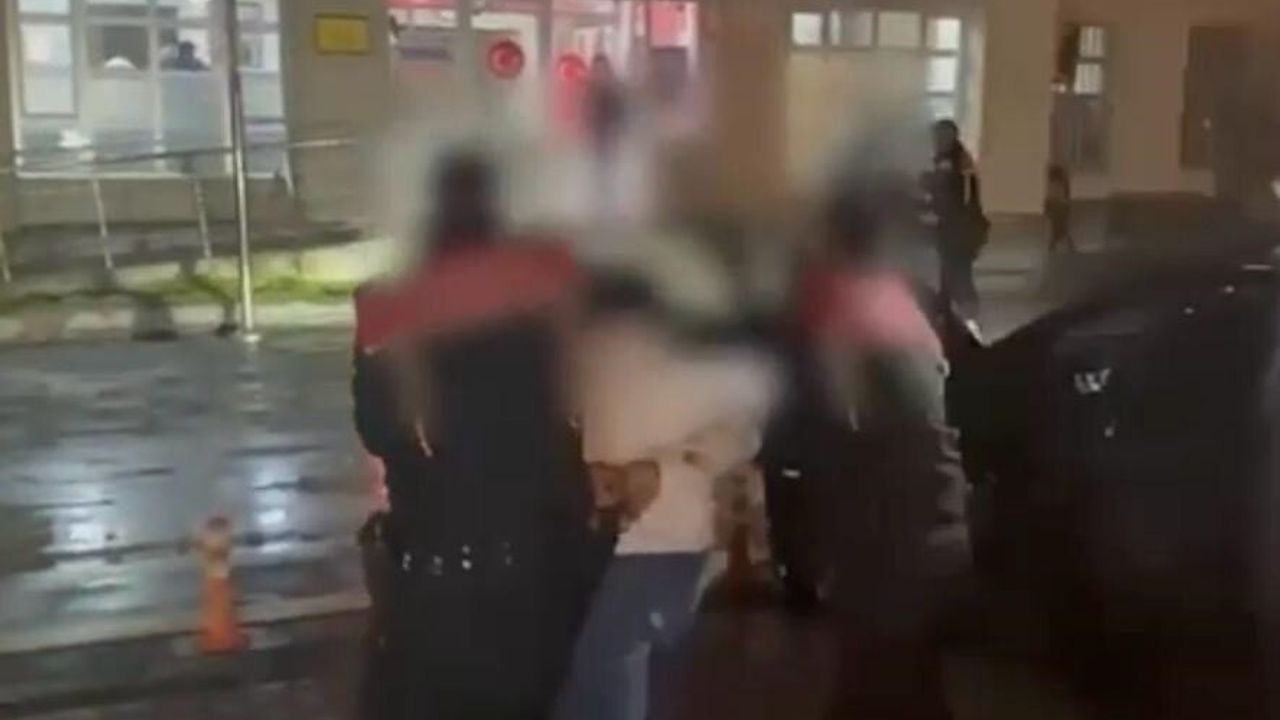 Kayseri'de Polis Araçlarına Çarpan Şüpheli Yakalandı