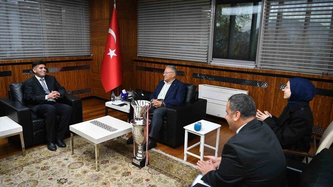 Kayseri Görme Engelliler Şampiyonluk Kupasını Aldı