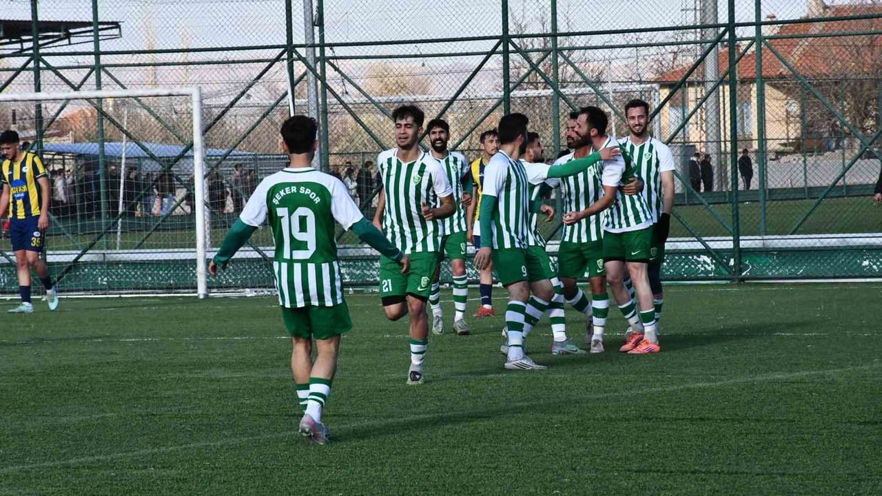 Kayseri Şekerspor Süper Amatör Küme'de Şampiyonluk Yaşadı