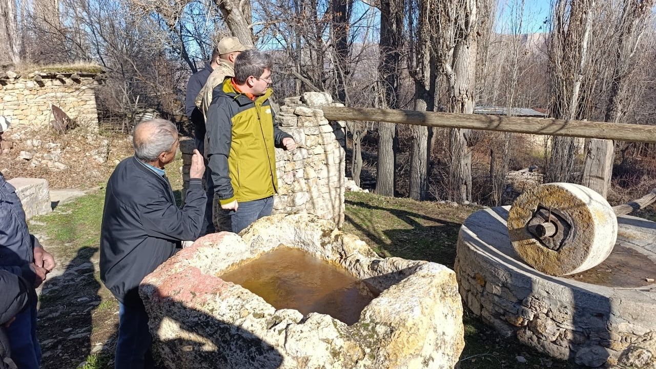 Kemaliye Kaymakamı Emirhan Arıkan'dan Harmankaya Köyü Ziyareti