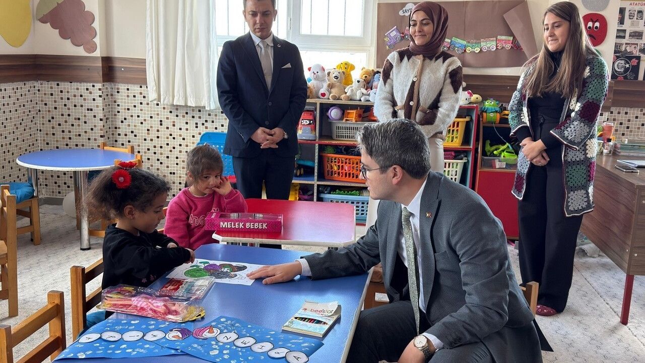 Kemaliye Kaymakamı Emirhan Arıkan Topkapı Köyü'nü Ziyaret Etti