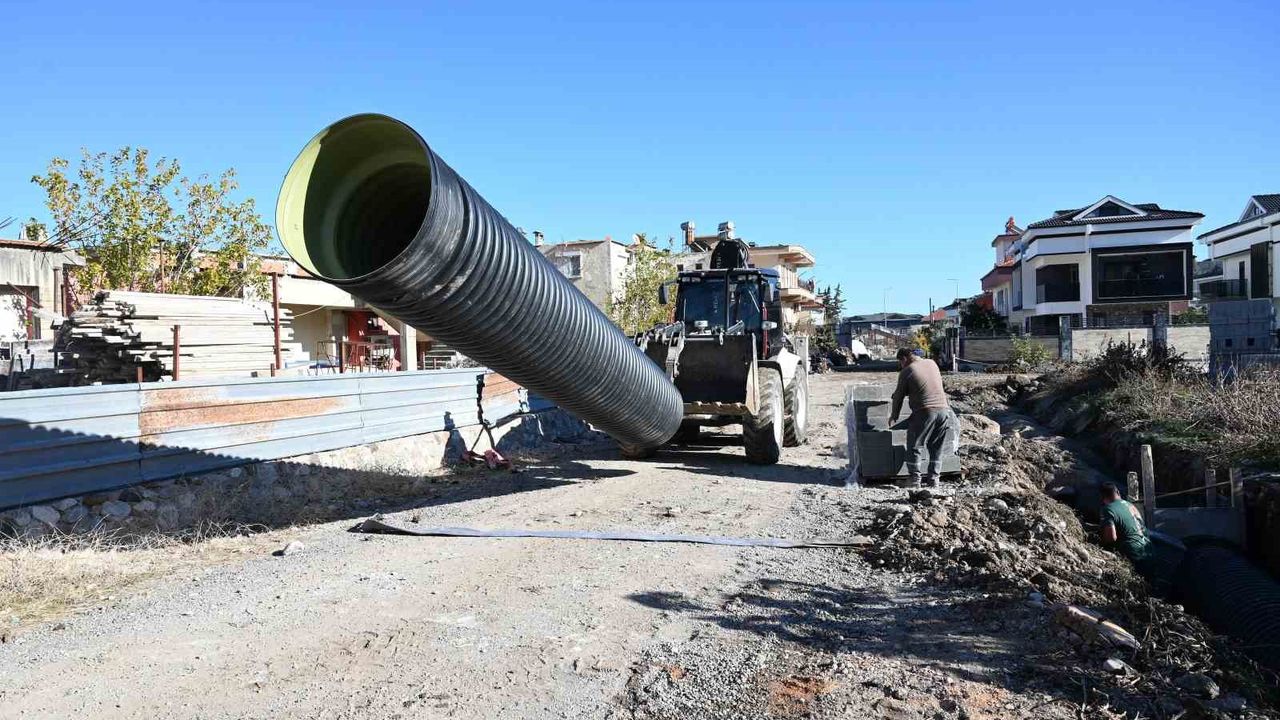 Kemer Kuzdere'de Yağmur Suyu Drenaj Hattı İşi Başladı