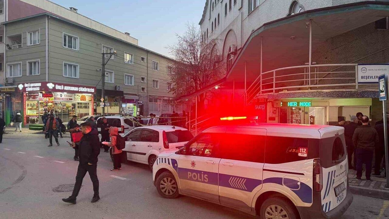 Kestel'de Bıçaklı Kavga: İki Yaralı