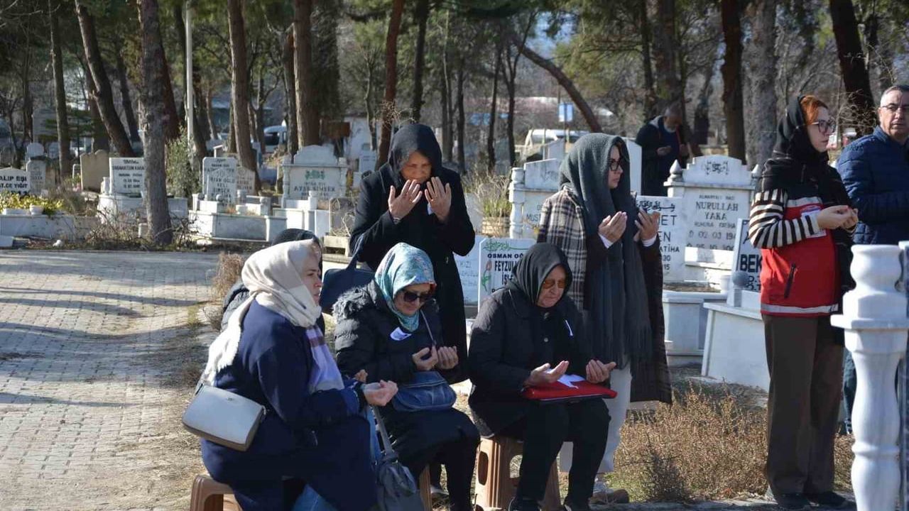 Kıbrıs Gazisi Refik Şarlak Son Yolculuğuna Uğurlandı