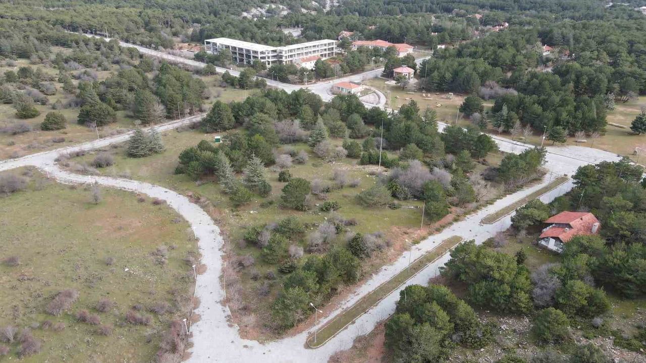 Kıl Çadır Gençlik Kamp Merkezi Spil Dağı'nda Açılıyor