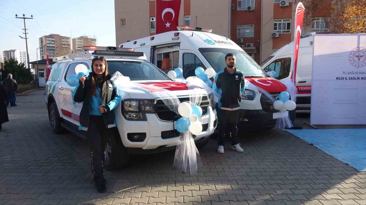 Kilis'e İki Ambulans ve İki UMKE Aracı Tahsis Edildi