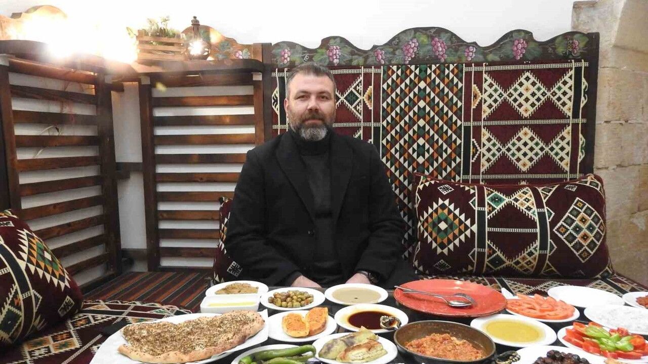 Kilis'in Geleneksel Kahvaltısı: Zahter ve Zeytinyağı