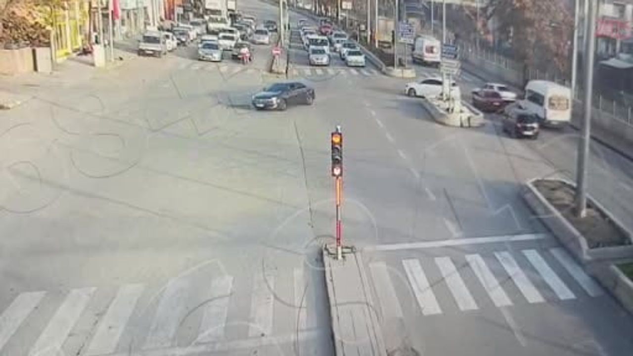 Kırıkkale'de Ehliyetsiz Sürücüye Film Gibi Kovalamaca