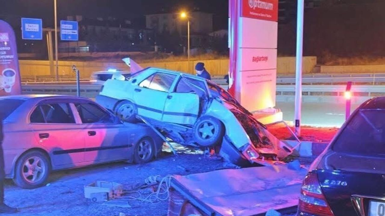 Kırıkkale'de Oto Kazası: 1 Ölü, 1 Ağır Yaralı