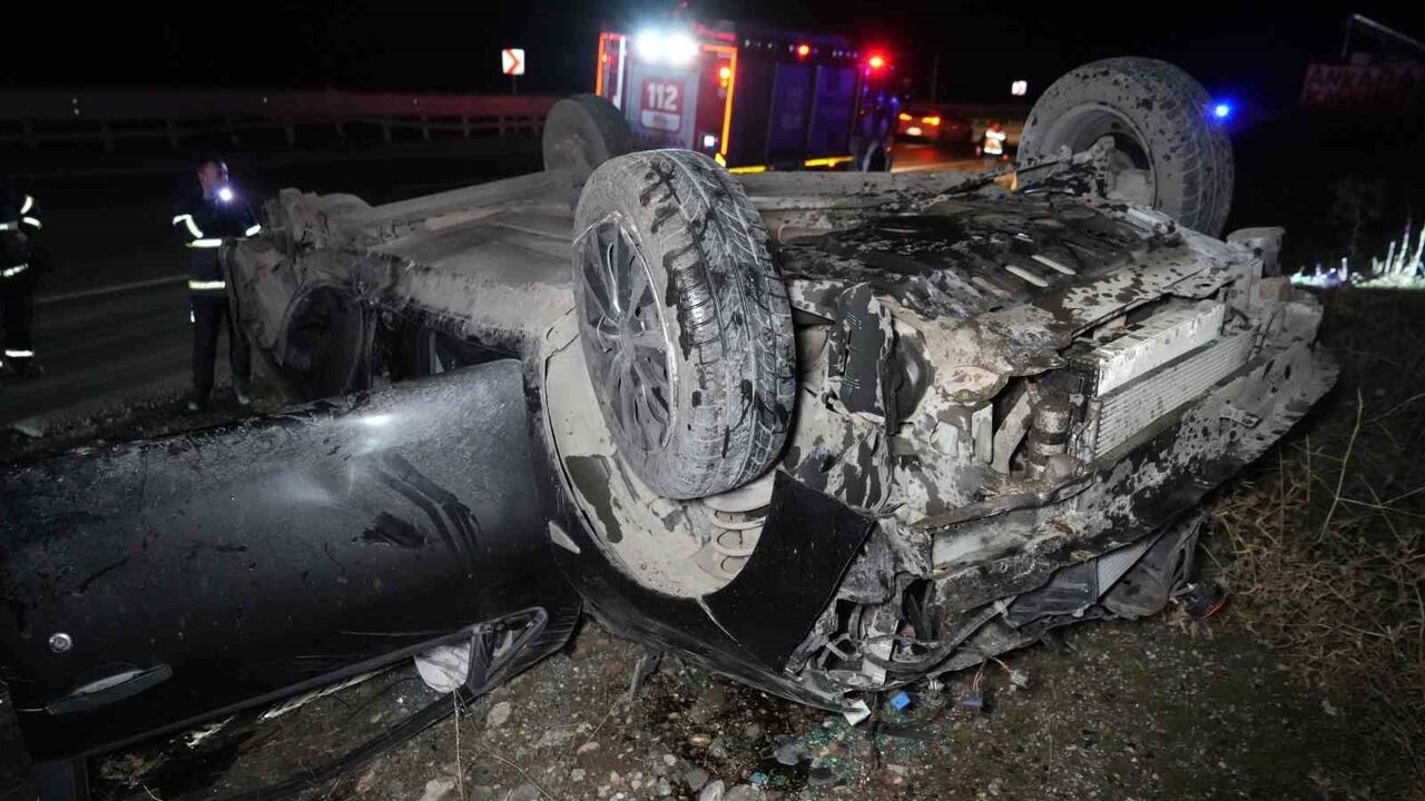 Kırıkkale'de Takla Atan Araçta 3 Yaralı