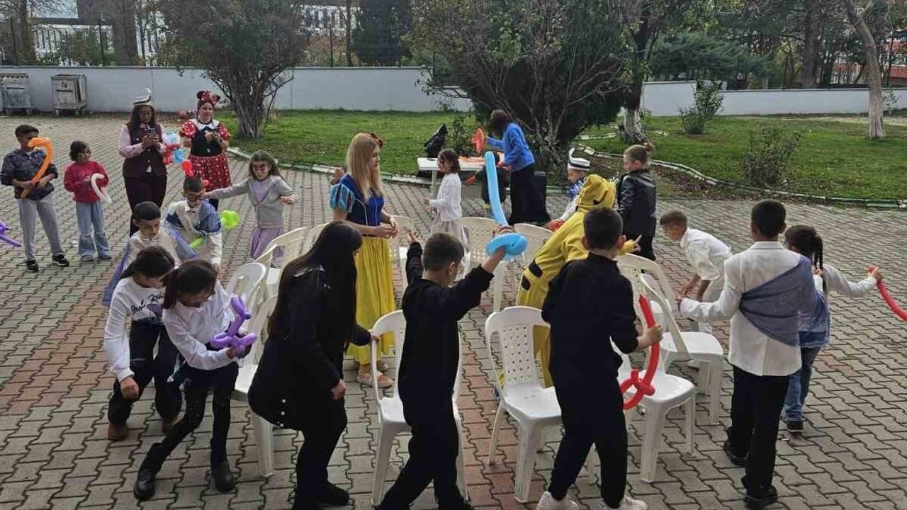 Kırklareli'nde Korunma Altındaki Çocuklar İçin Sünnet Düğünü