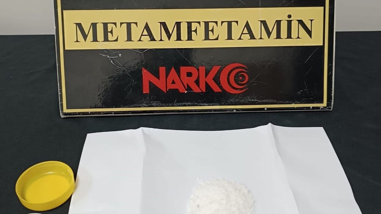 Kırşehir'de Yol Uygulamasında Uyuşturucu Yakalandı