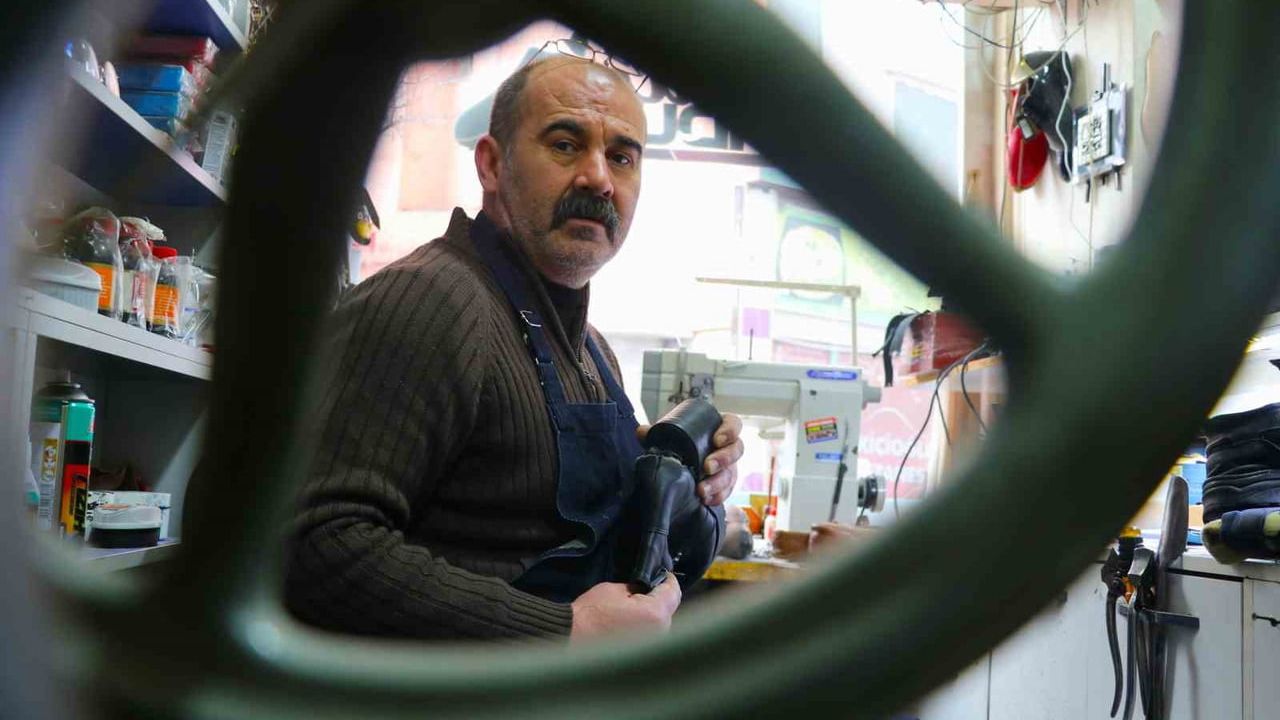 Kış Mevsiminde Ayakkabı Tamircilerinde Yoğunluk