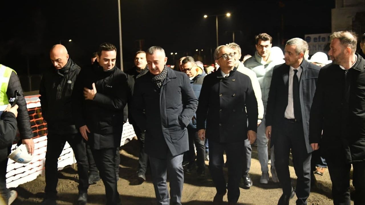 Kocaeli Büyükşehir Ekipleri Yeni Yıla Şantiyelerde Girdi