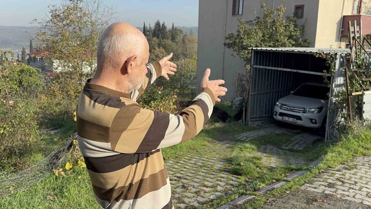 Kocaeli'de Yaşlı Adam Gasp Edildi: 8 Milyon Liralık Altın Çanta Çalındı