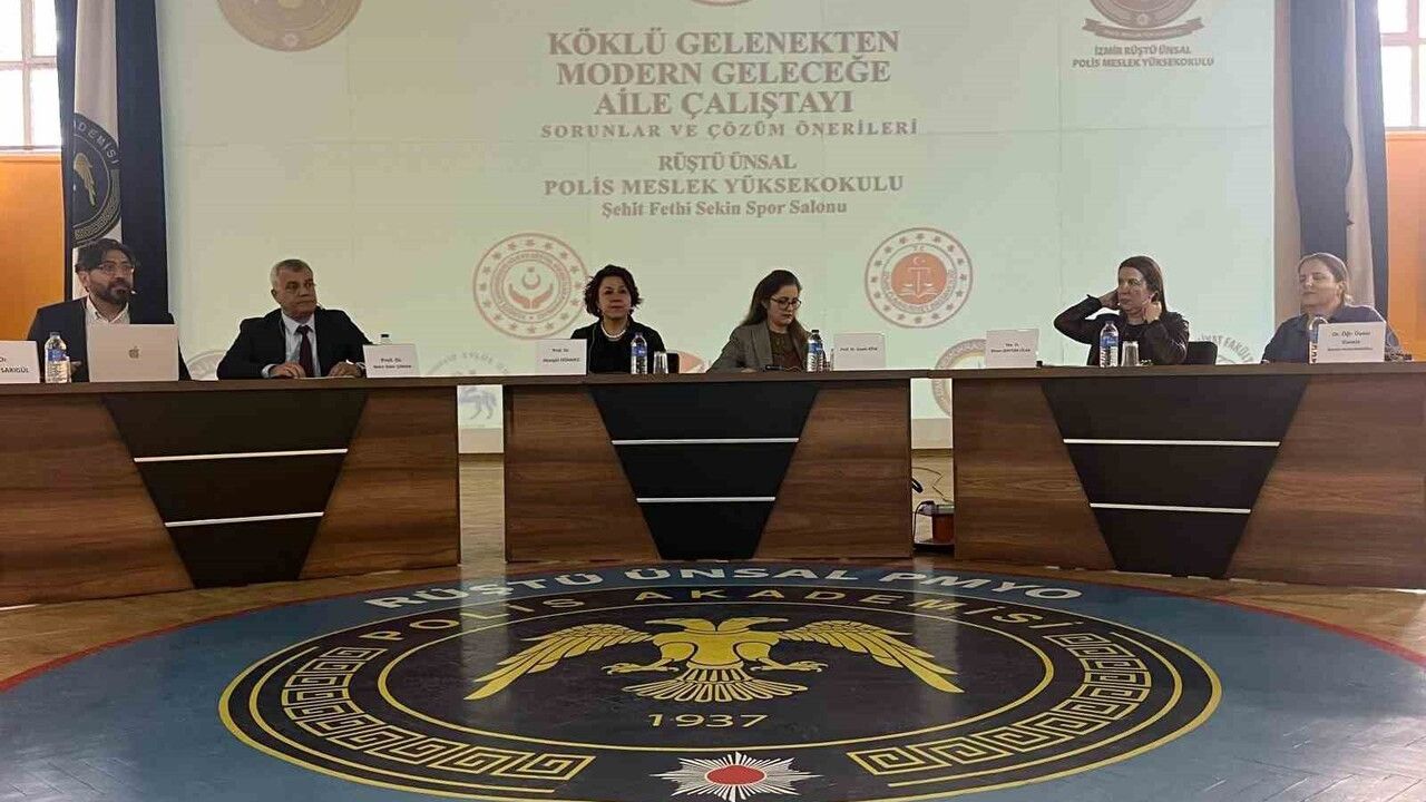 Köklü Gelenekten Modern Geleceğe: Aile Çalıştayı İzmir’de Toplandı