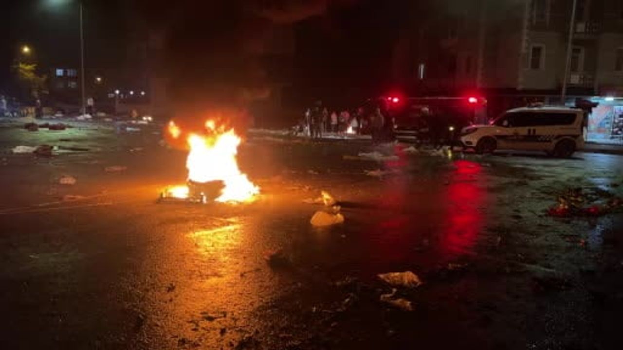 Konya'nın Geleneksel Şivlilik Kutlamaları Fener Alayı ile Başladı