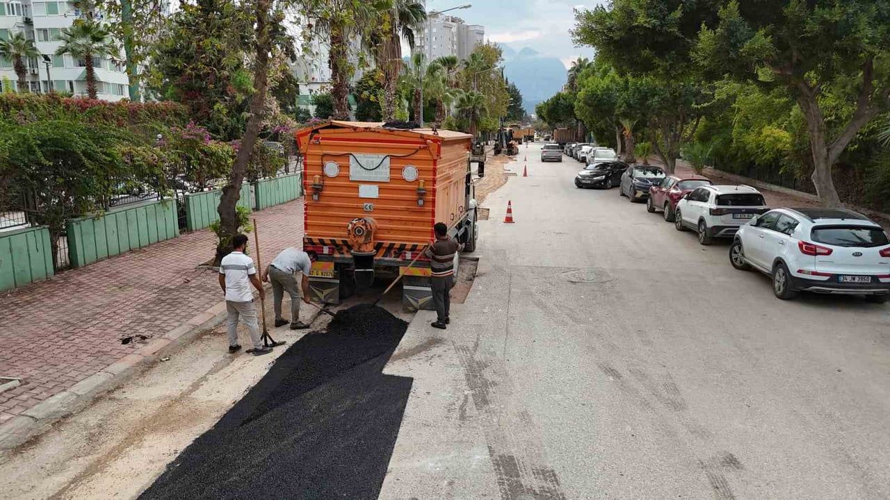 Konyaaltı'nda ASAT'tan Asfalt Seferberliği