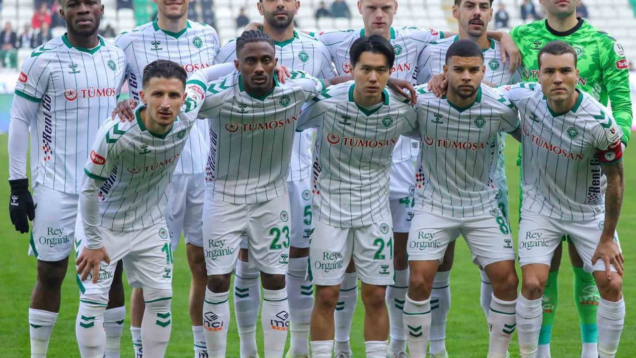 Konyaspor'un İlk Yarısı: İstikrarsız Performans ve Zorlu Maçlar