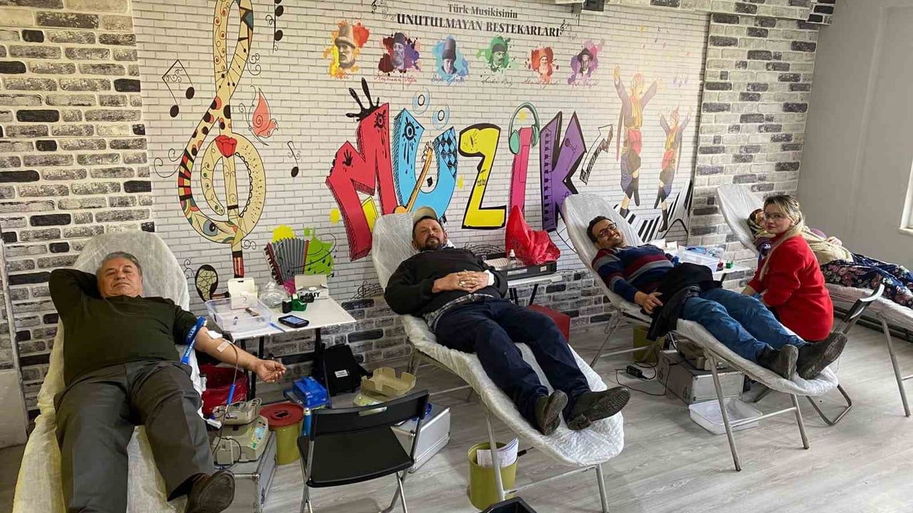 Köşk Başçayır İlkokulu'nda Kan Bağışı Etkinliği