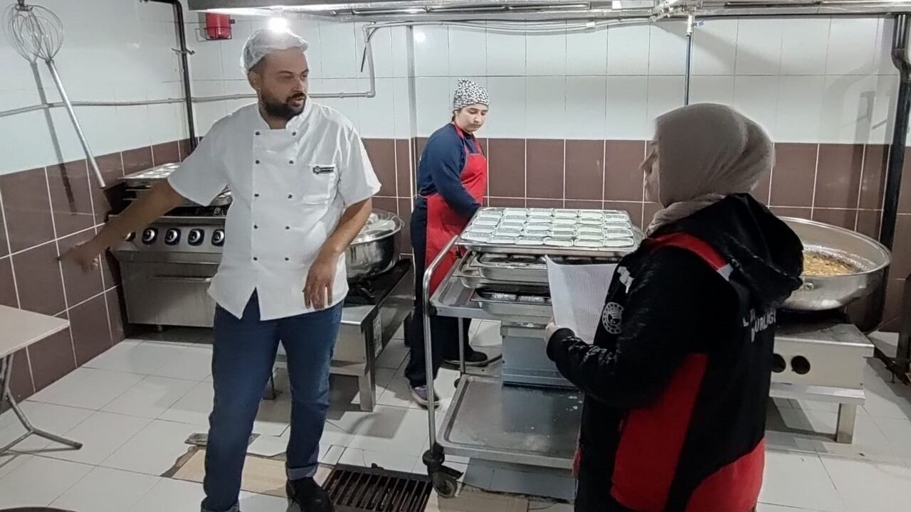 Kozan'daki Okul Kantinlerine Denetim