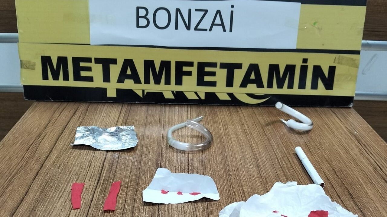 Kula'da 23 Kişi Narkotik ve Asayiş Operasyonlarında Yakalandı