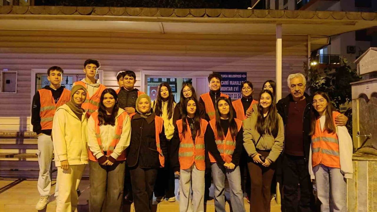 Kumluca'da Öğrenciler Yardımlaşmayı Önemseyerek 10 Yıldır Devam Ediyor