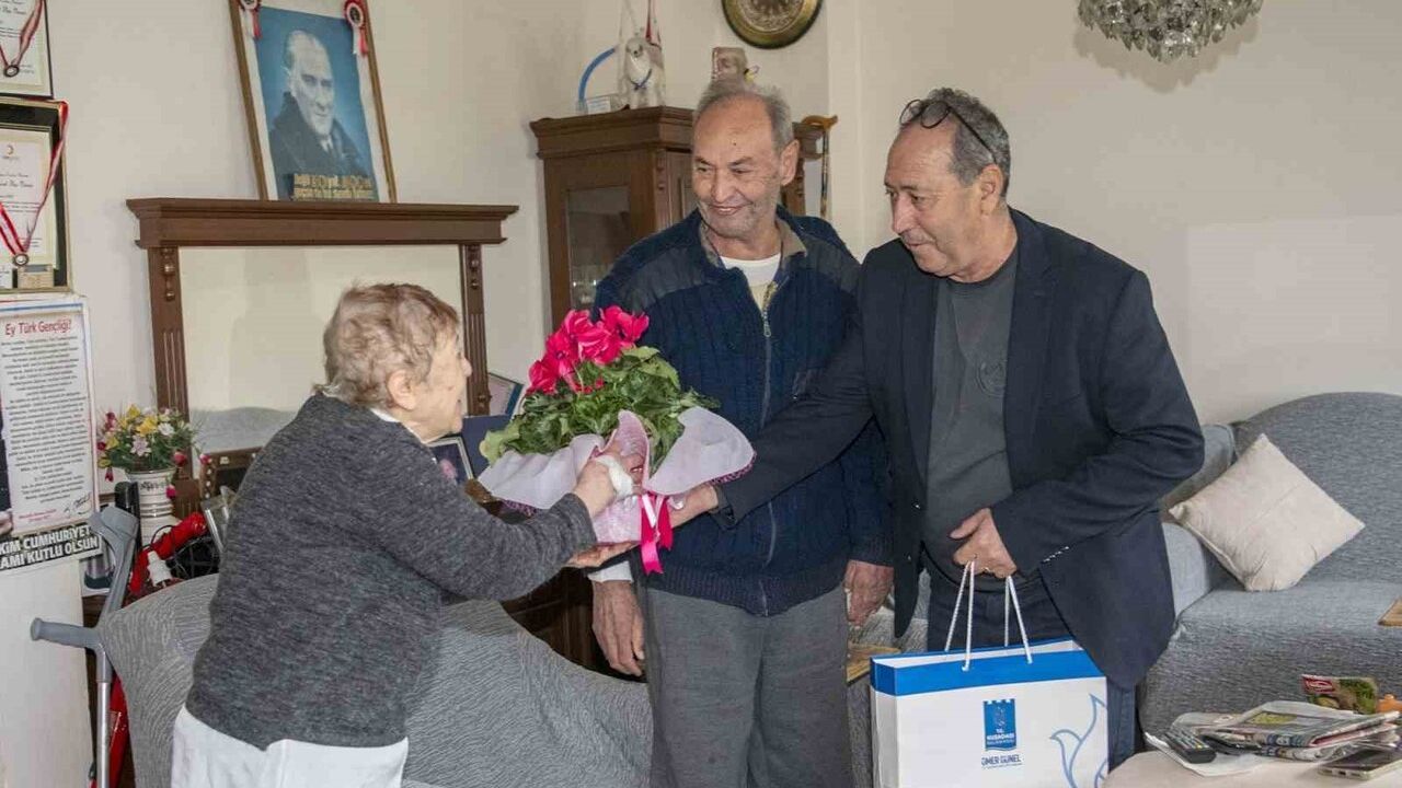 Kuşadası Belediyesi'nden Engelli Bireylere Destek Ziyareti