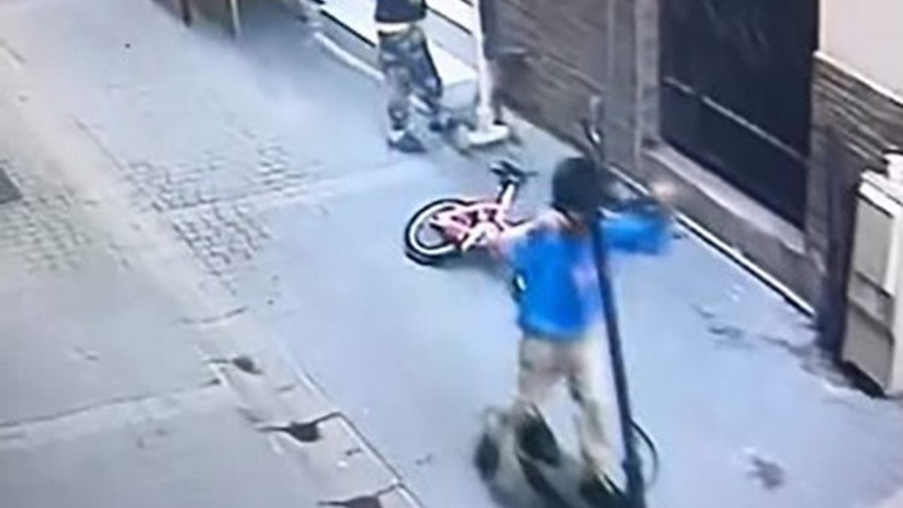 Kuşadası'nda Elektrikli Scooter Hırsızlığı