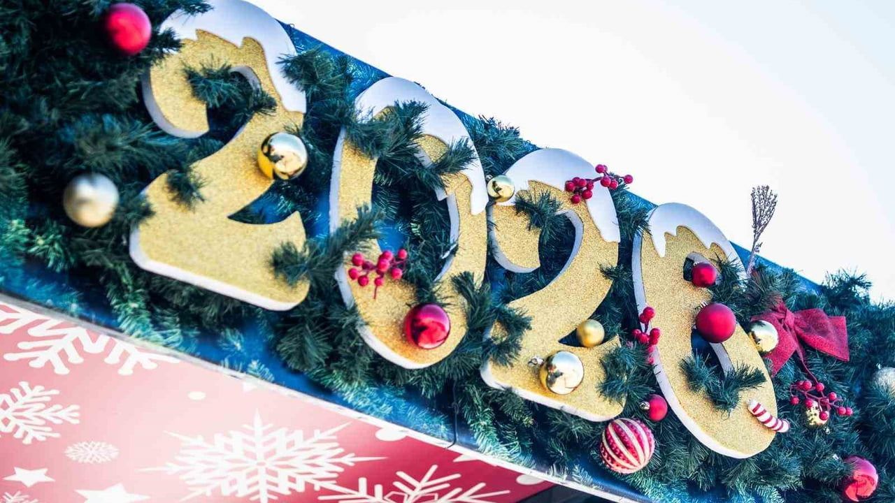 Kuşadası’nda Renkli Yılbaşı Pazarı