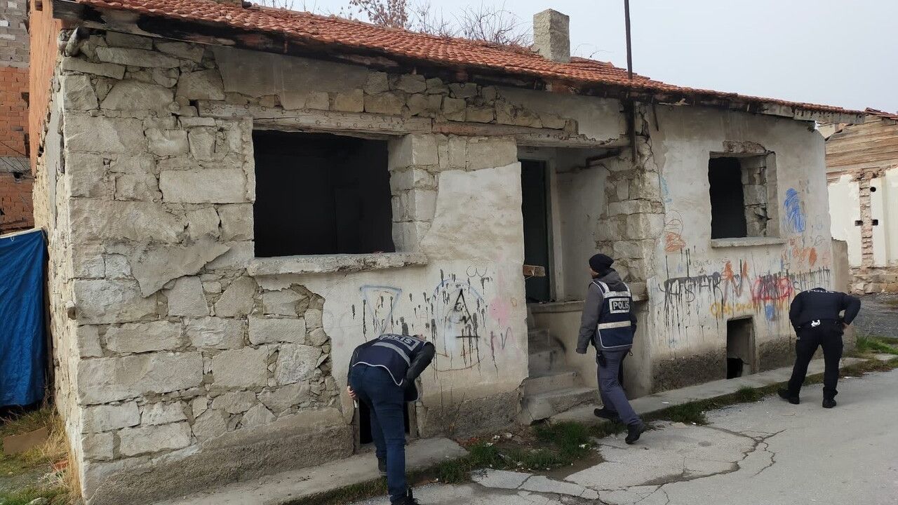 Kütahya'da Asayiş Uygulamaları: 16 Bin 69 Kişi Sorgulandı