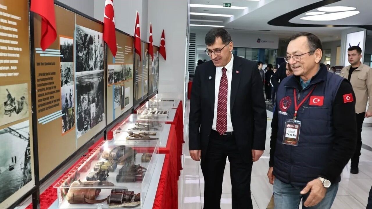 Kütahya'da 'Çanakkale Ruhu ile Geçmişe Yolculuk' Sergisi