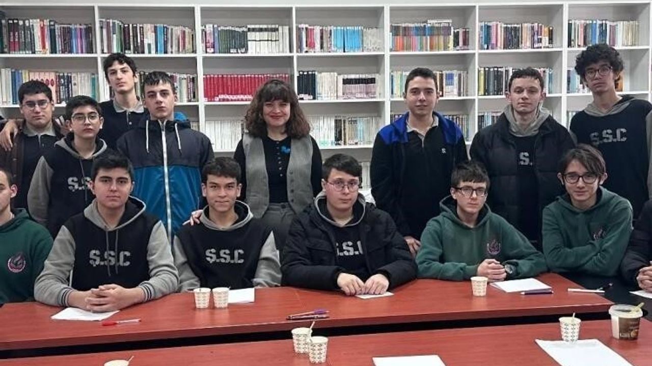 Kütahya'da Öğrencilerle Yazar Buluşması