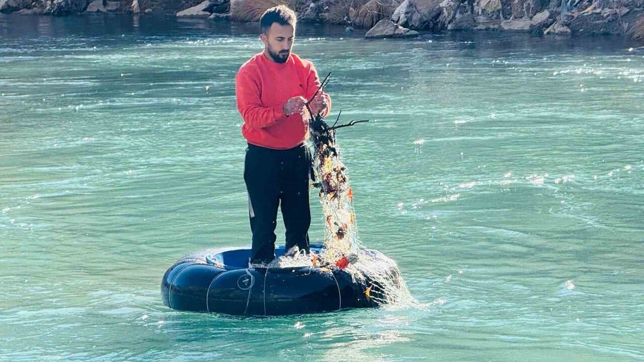 Kuzey Irak Sınırında Balık Avı: Şırnak'ta Geçim Kaynağı