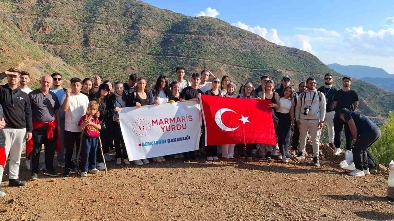 KYK Öğrencilerinden Marmaris İçin Doğa Seferberliği
