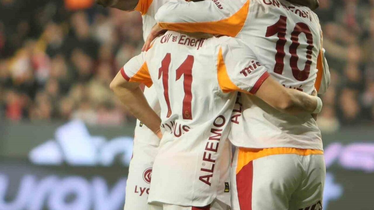 Leroy Sane'den Üst Üste 3 Gol