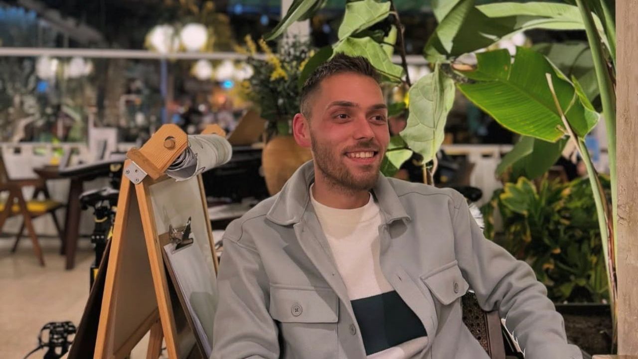 Lüks Araç Alt Geçide Çarptı: 26 Yaşındaki Sürücü Hayatını Kaybetti