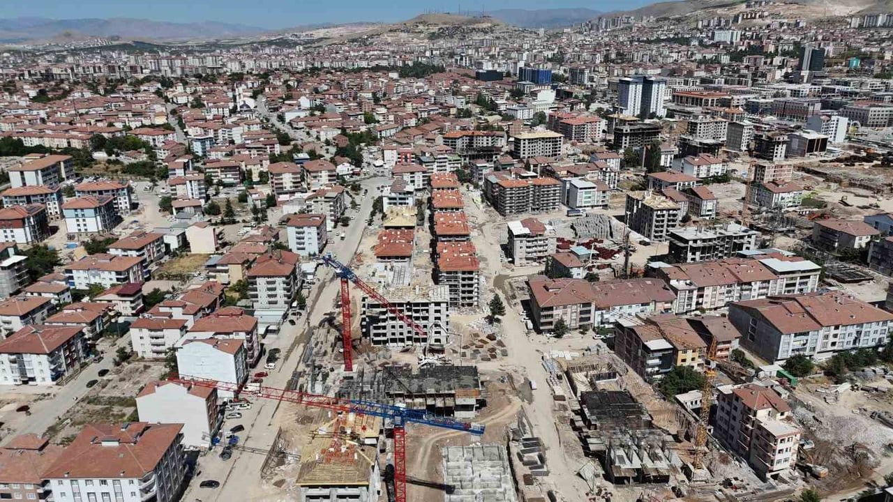 Malatya'da Depremde Yıkılan Apartmanlar Davasında Müteahhide 15 Yıl Hapis Cezası